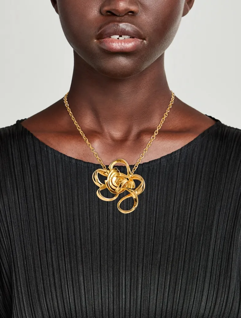 Geometric Rose Pendant Necklace