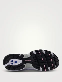 530 Mesh Sneakers