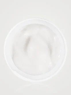 Moisturizing With A Cream Rich Thirst-Quenching Cream