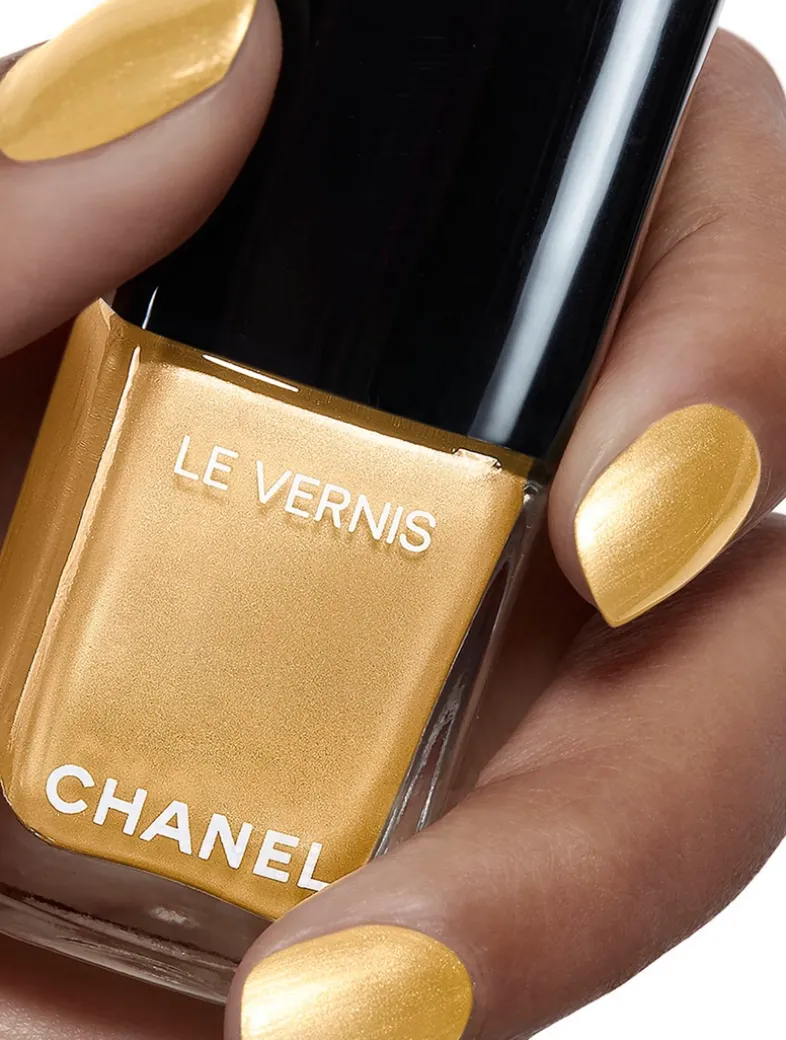 Nail Colour
