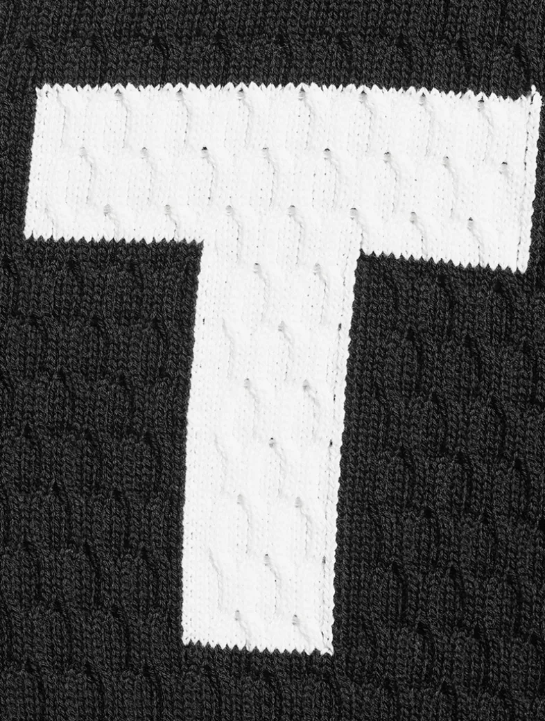 T Sweater