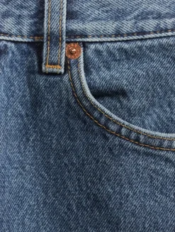 Wide-Leg Jeans